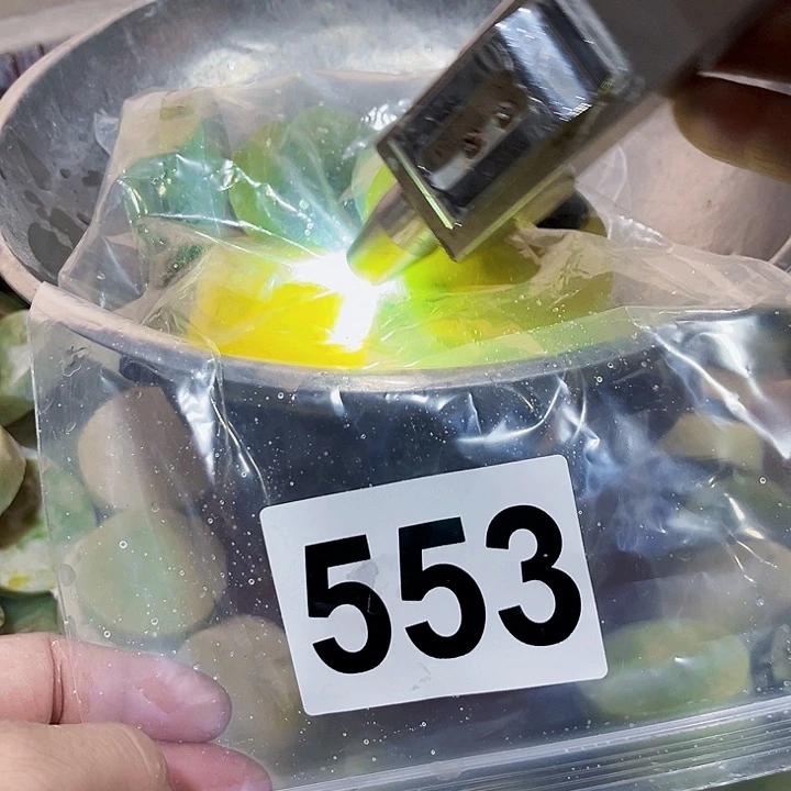 蛇纹石玉未镶嵌珠宝半成品