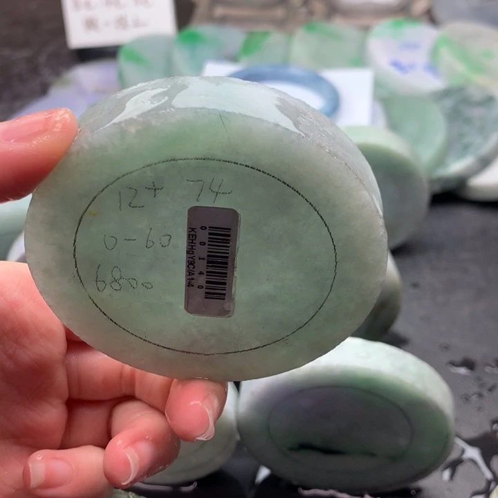 未镶嵌翡翠定制翡翠