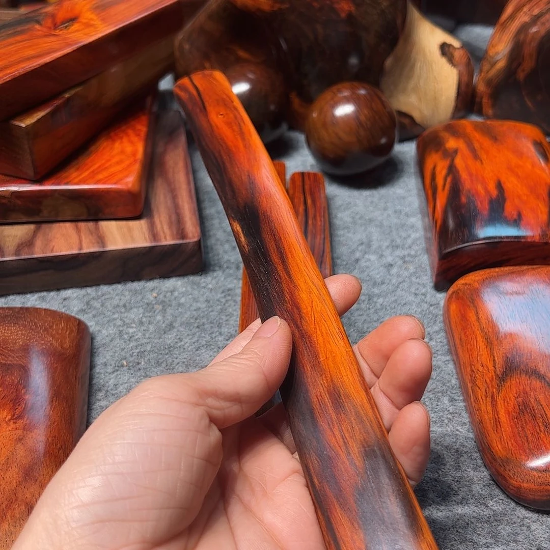 交趾黄檀（大红酸枝）用****1