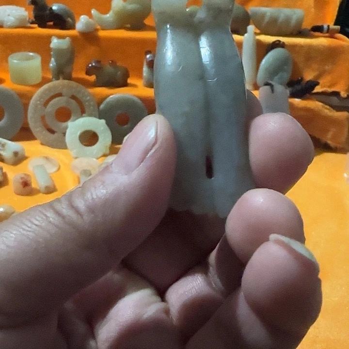 翡翠未镶嵌挂件双鸟