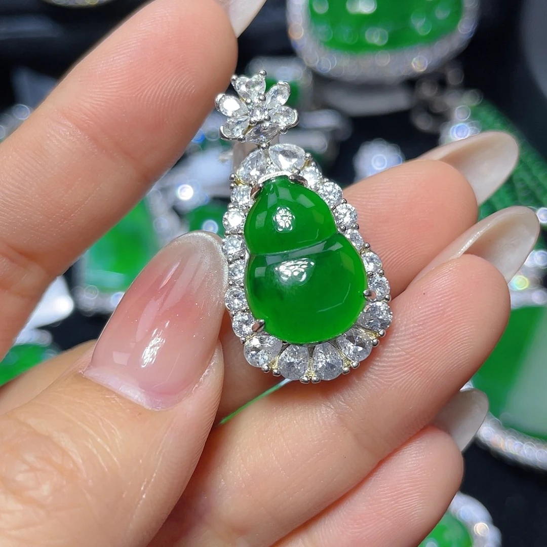 翡翠颈饰银S925镶嵌翡翠