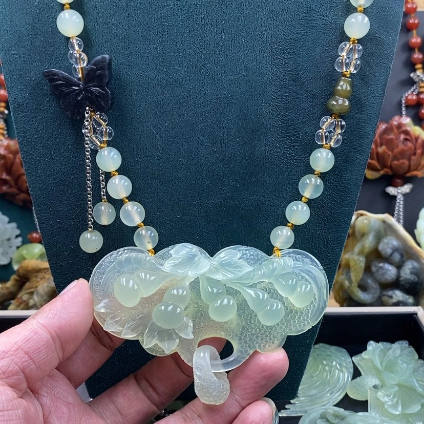 【闪购商品】未镶嵌岫玉吊坠手工雕刻