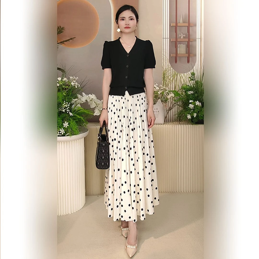 法式波点半身裙高级感丝滑大摆裙垂感a字长裙女夏冰丝高腰百褶裙