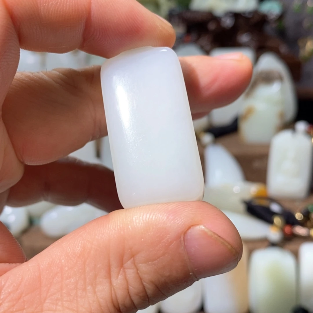 【闪购商品】和田玉未镶嵌颈饰霁*