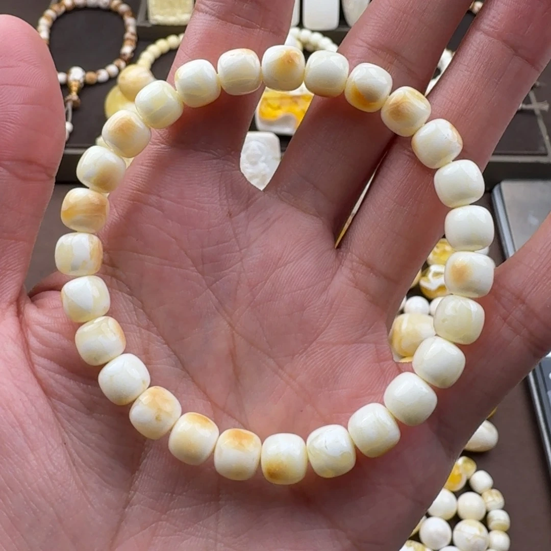 未镶嵌琥珀裸石蜜蜡