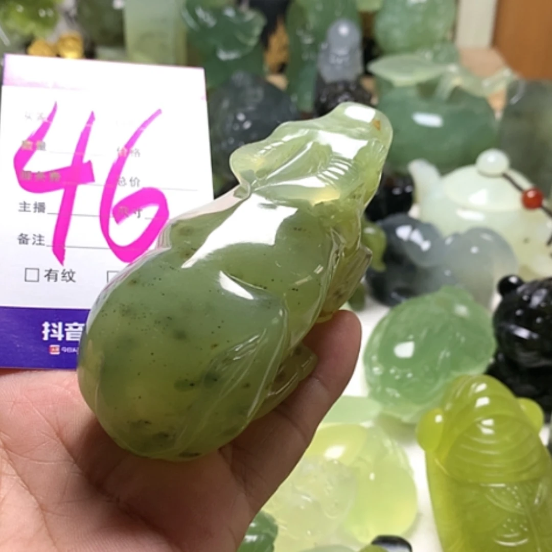 【闪购商品】蛇纹石玉未镶嵌颈饰