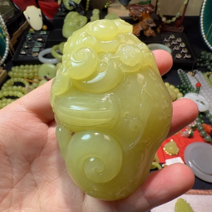 和田玉（黄玉）颈饰未镶嵌