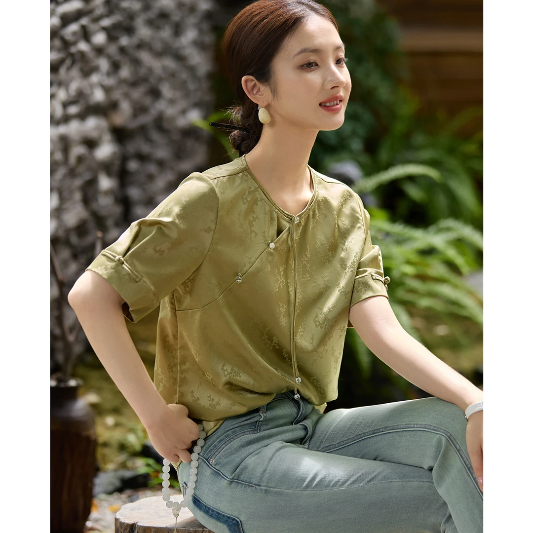XWI/欣未2025年初夏优雅新中式缎面提花国风衬衫绿色气质衬衣5556