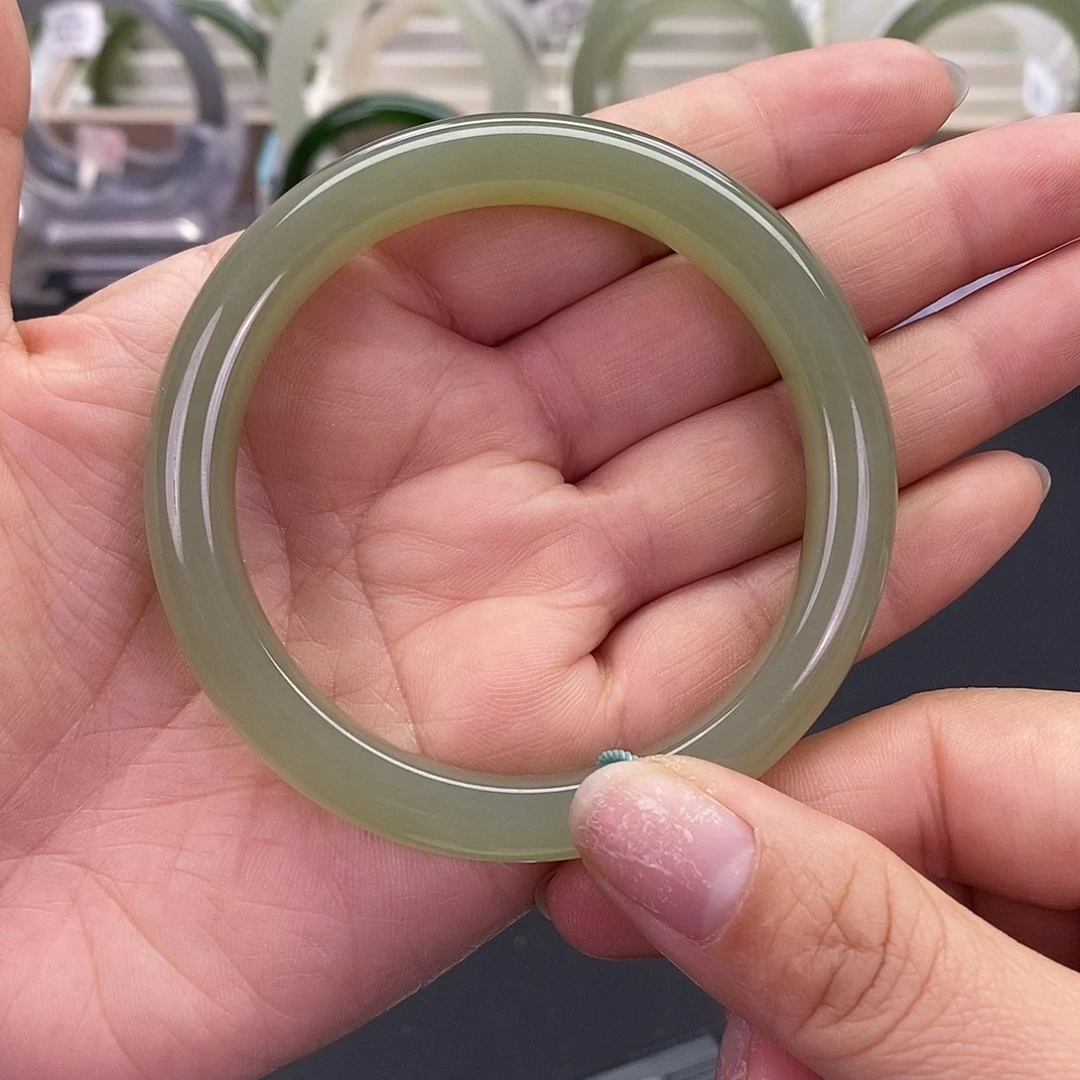 和田玉未镶嵌手镯57.58