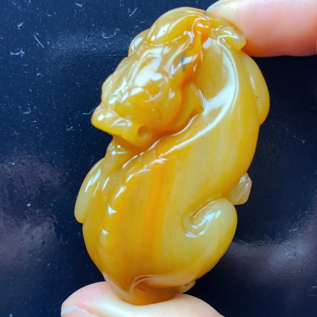 石英质玉（黄龙玉）未镶嵌吊坠(不含链)