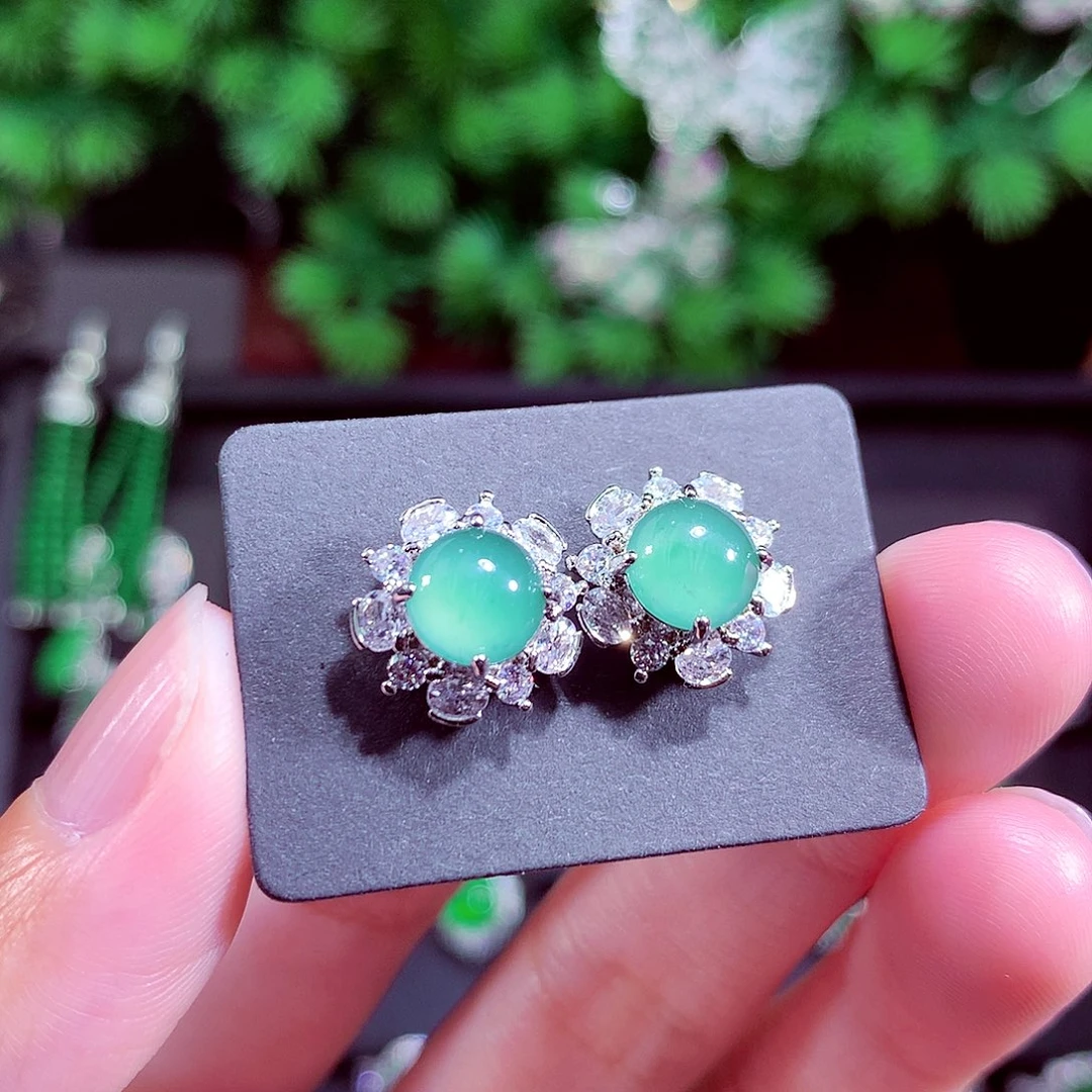 颈饰未镶嵌翡翠天然