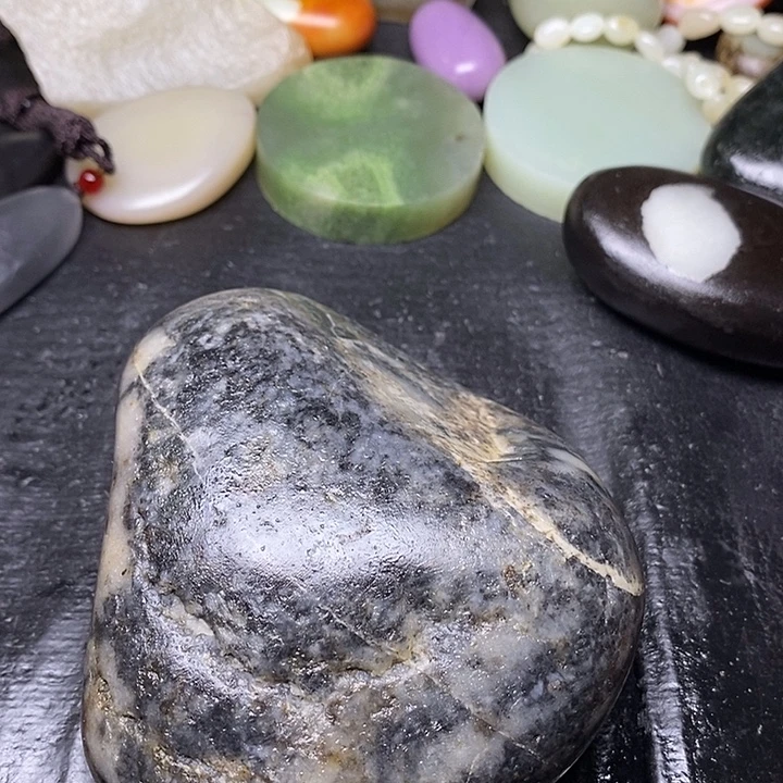 和田玉未镶嵌摆件
