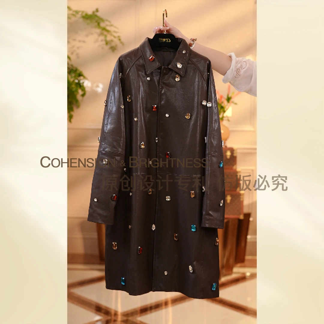 凝慧【五彩星钻】进口绵羊皮时尚重工钉钻翻领长袖中长款皮衣YS832