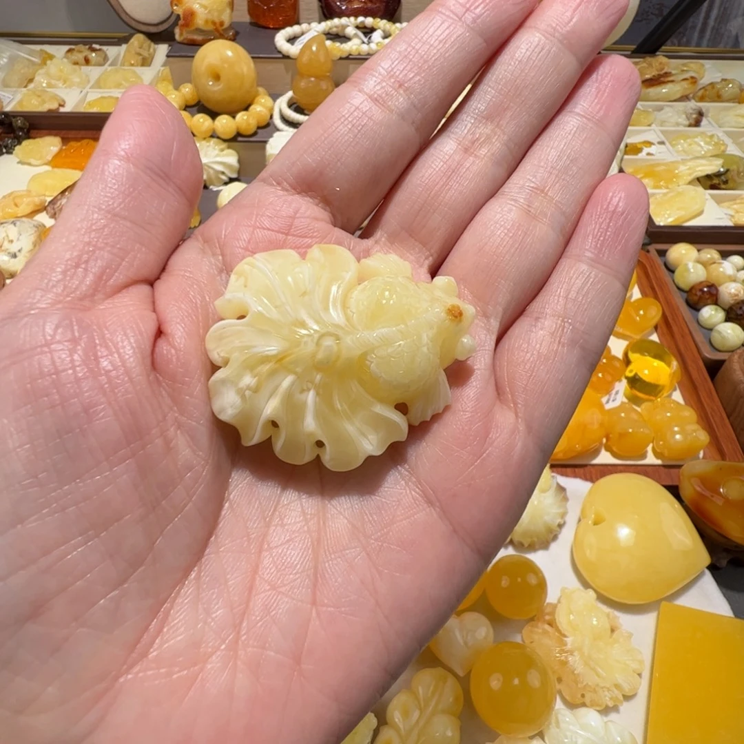 ꧁***꧂琥珀未镶嵌裸石蜜蜡