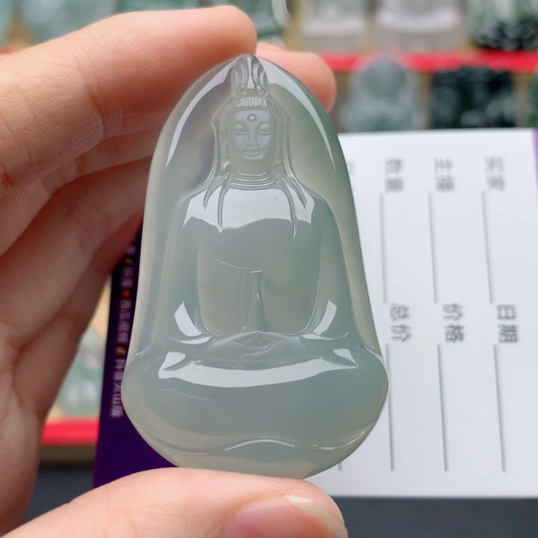 翡翠未镶嵌颈饰素衣