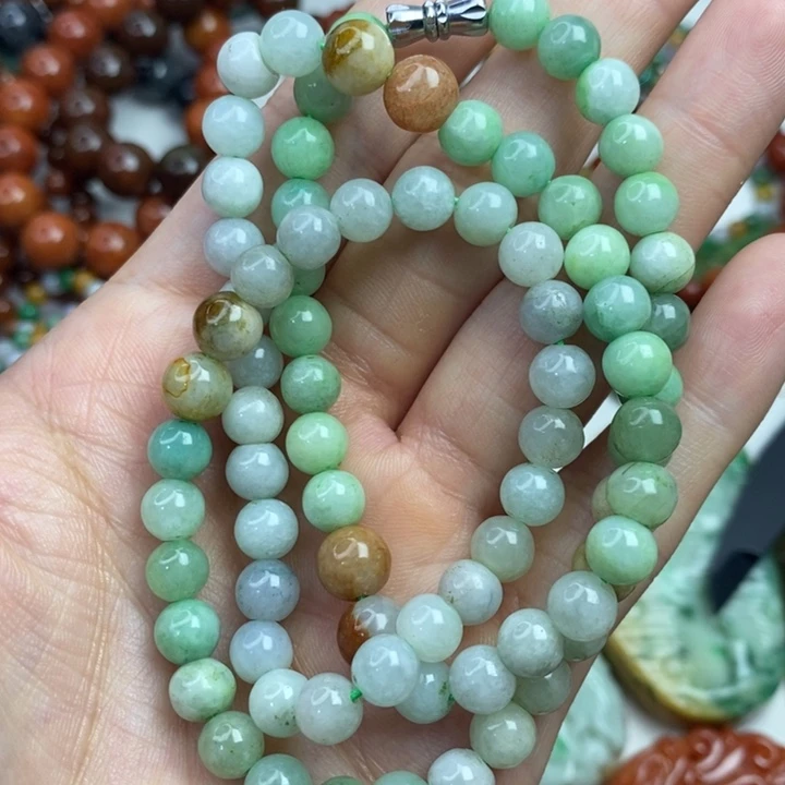 颈饰未镶嵌翡翠?****豆