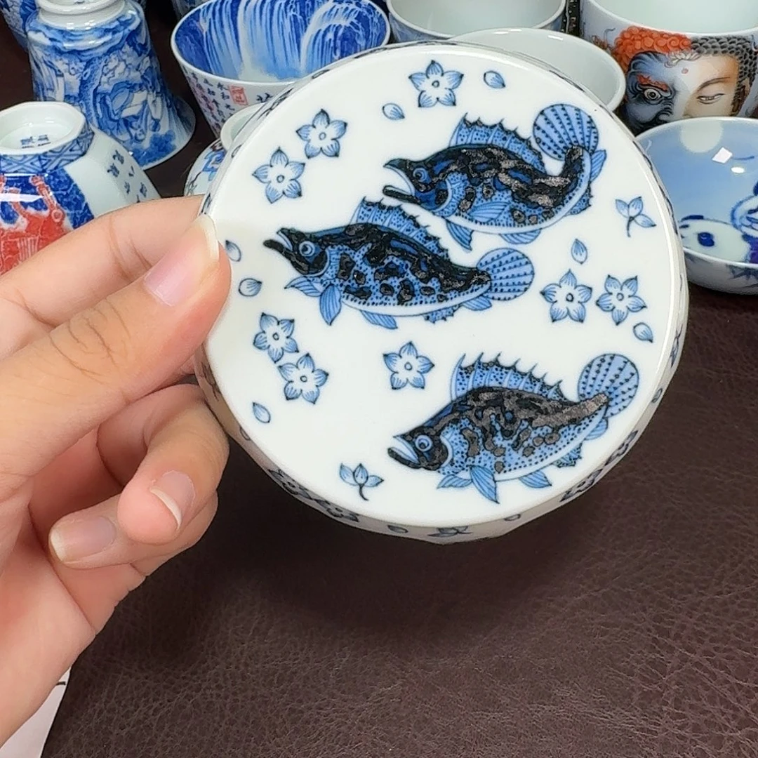 现代景德镇陶瓷杯