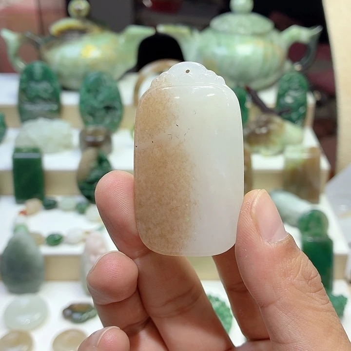 未镶嵌独山玉颈饰