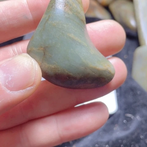 套链未镶嵌和田玉（糖玉）