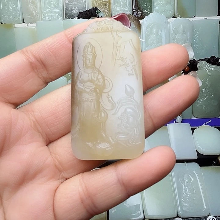 颈饰未镶嵌和田玉