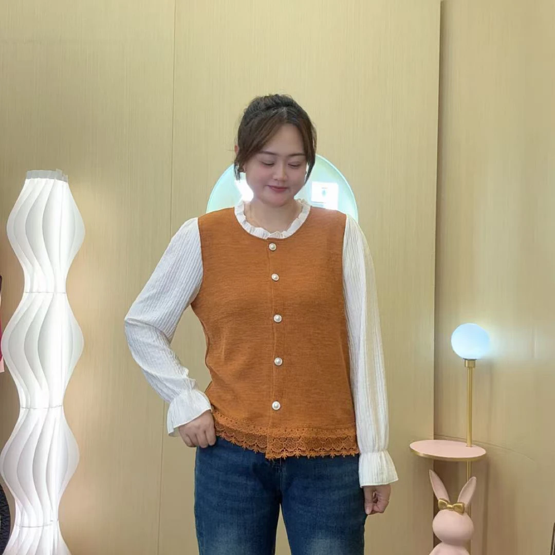 拼色假两件圆领蕾丝边长袖T恤撞色针织休闲上衣秋季新款大码女