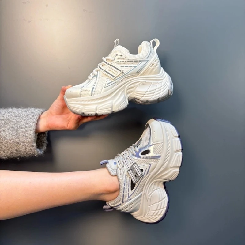 【增高9公分】蓝鲸 时尚大牌超轻百搭潮流平底增高厚底老品牌类似款