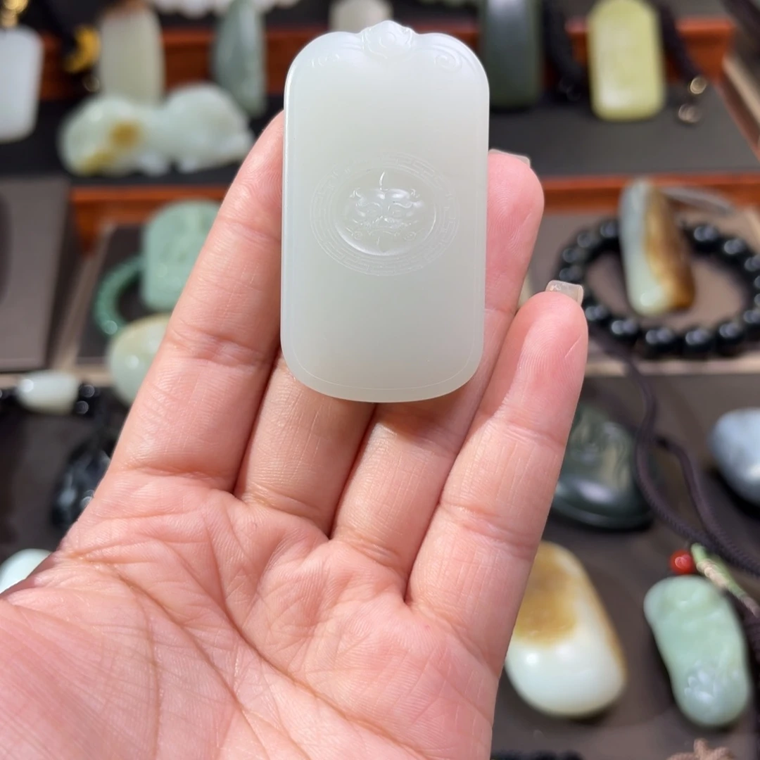 和田玉未镶嵌挂件知**乐