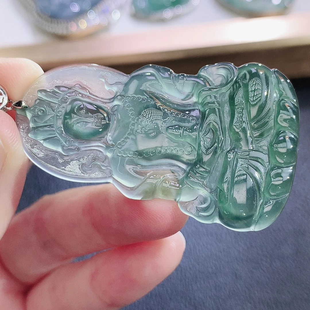 翡翠未镶嵌挂件翡翠