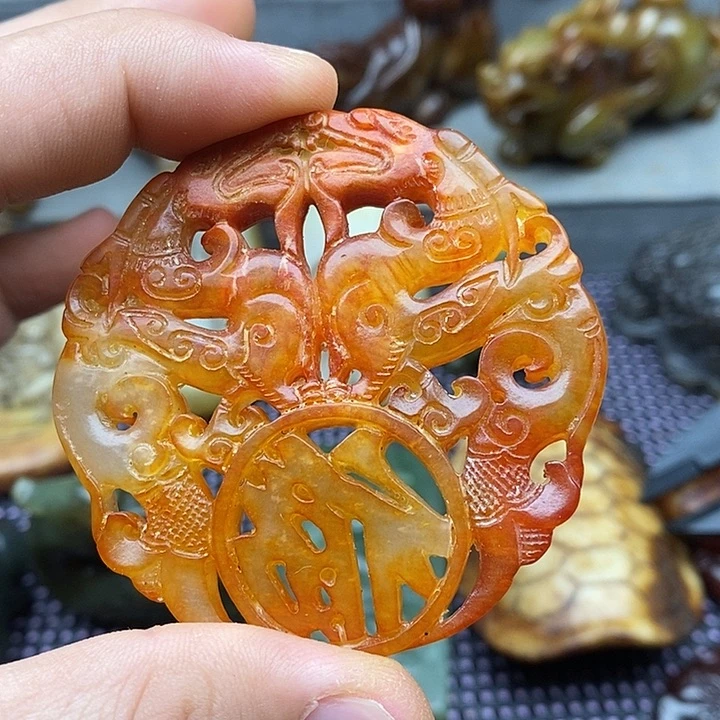 未镶嵌蛇纹石玉颈饰