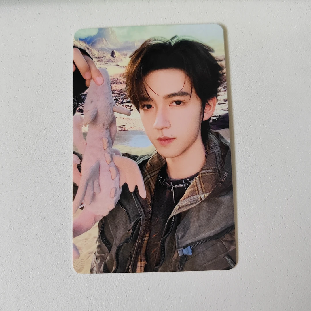 贺峻霖小卡 秋日记忆团体款单人卡