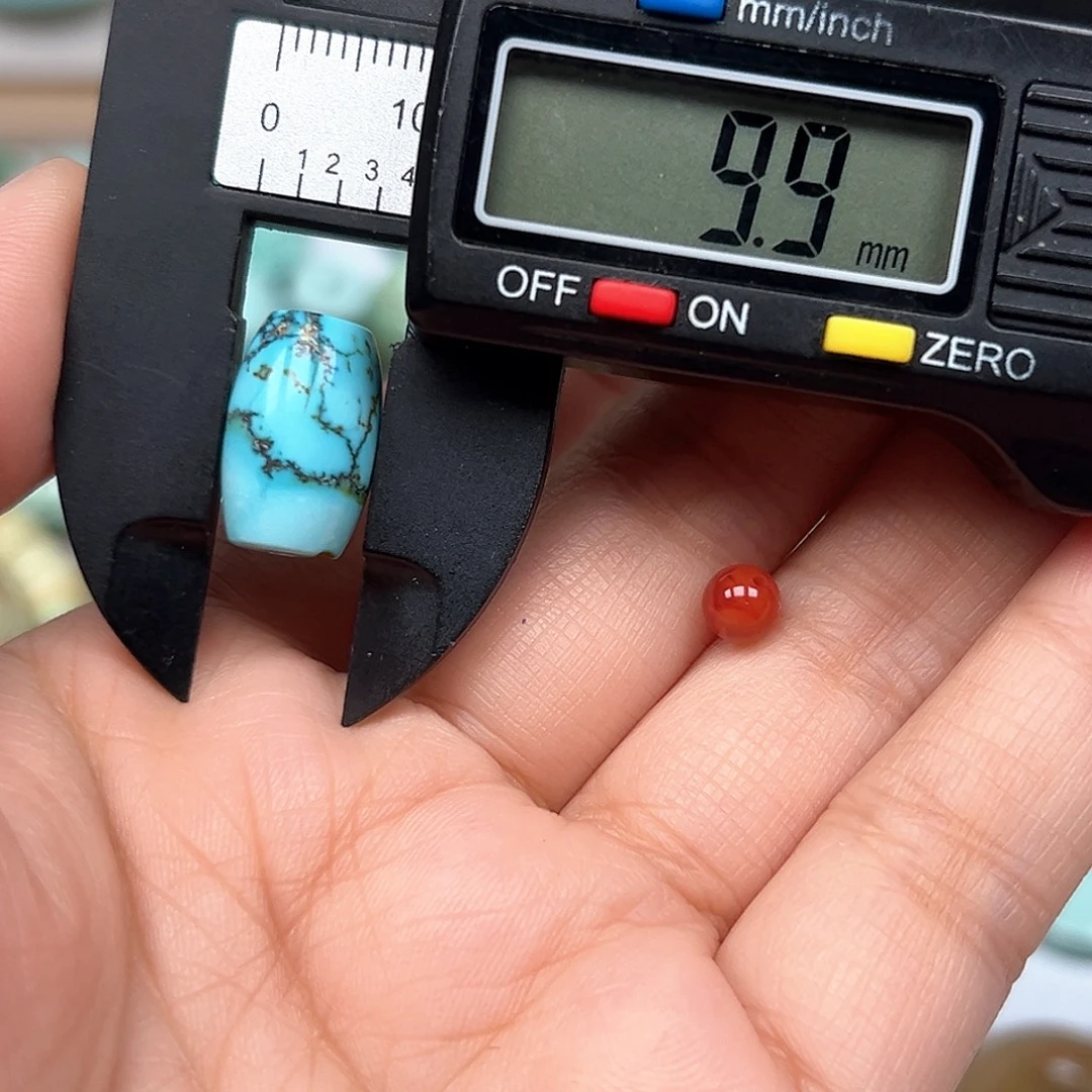 南红玛瑙未镶嵌珠宝奇石