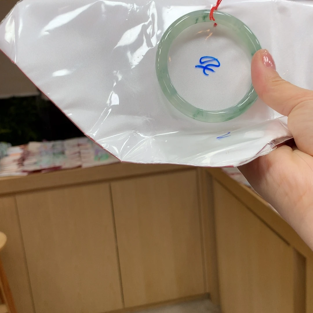 未镶嵌手镯翡翠不退不换