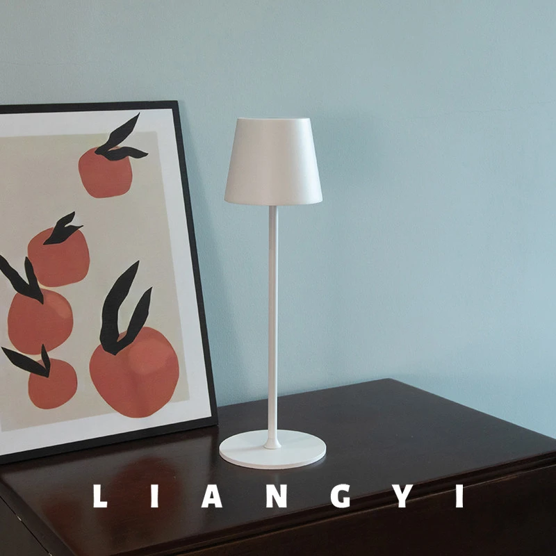 简约爆款led台灯简约复古咖啡厅氛围灯桌灯触摸usb充电酒吧灯台灯