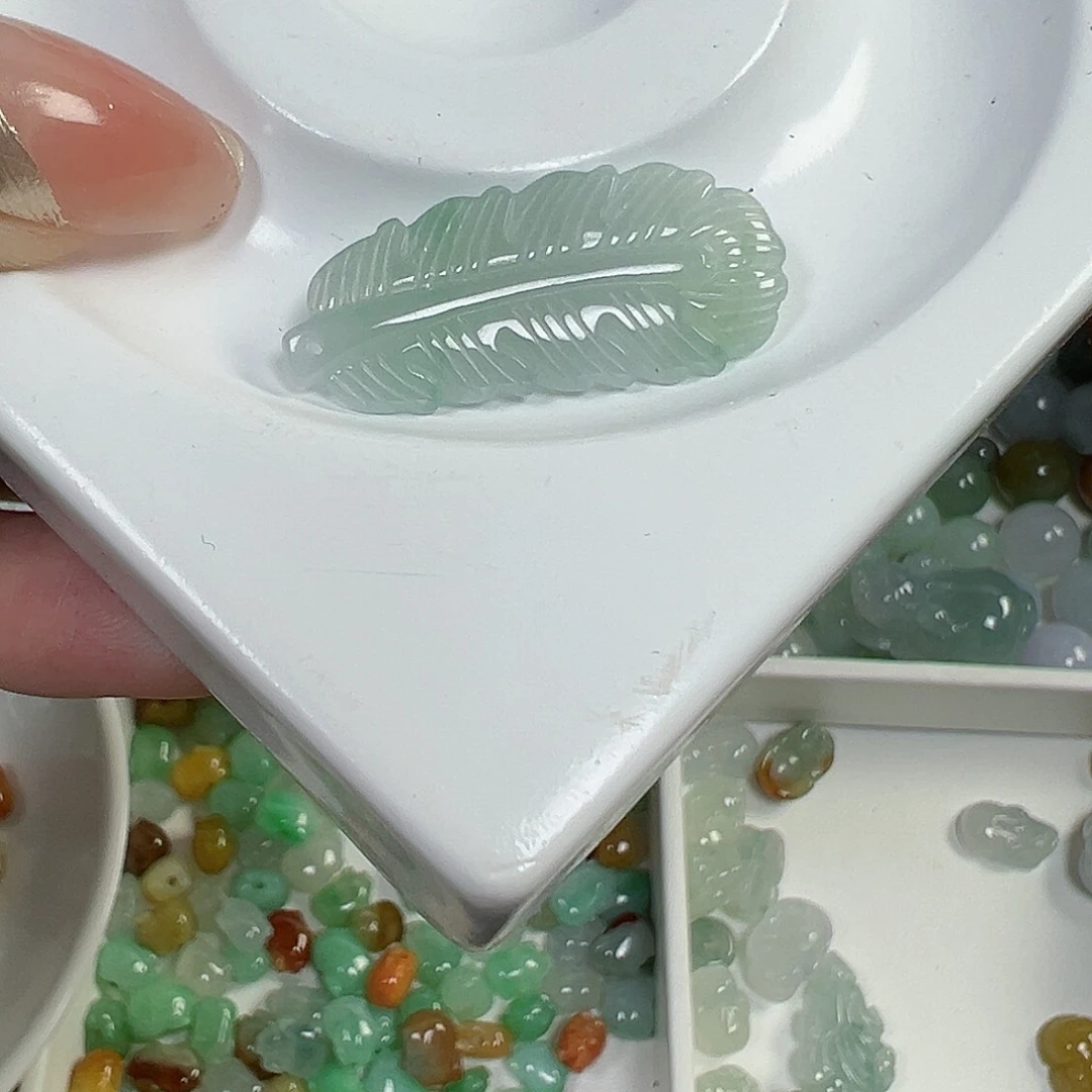 翡翠散珠喜*羽毛一个