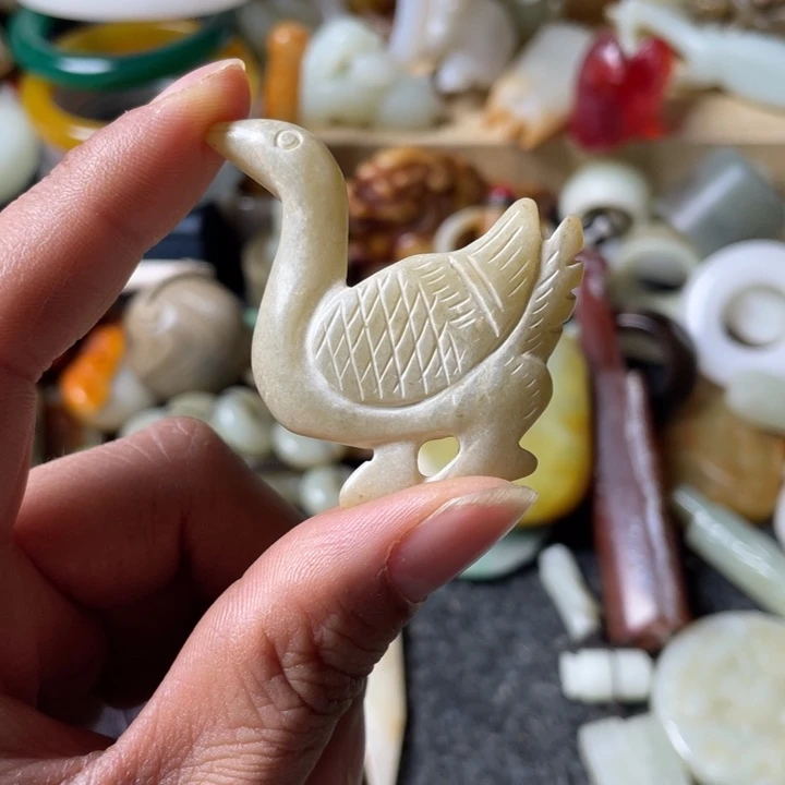 和田玉未镶嵌吊坠(不含链)