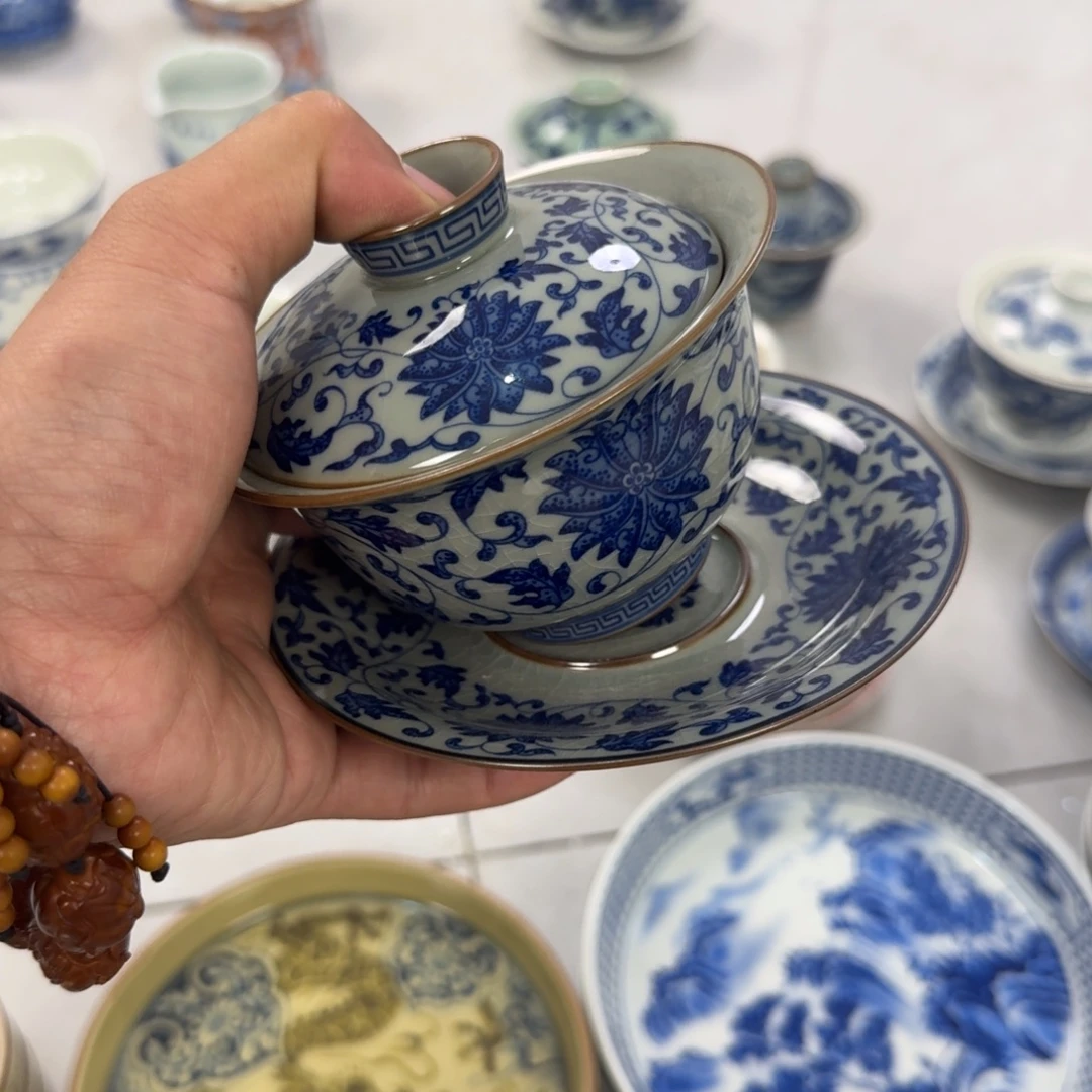 陶摆件老陶泥青花缠枝莲三才盖碗