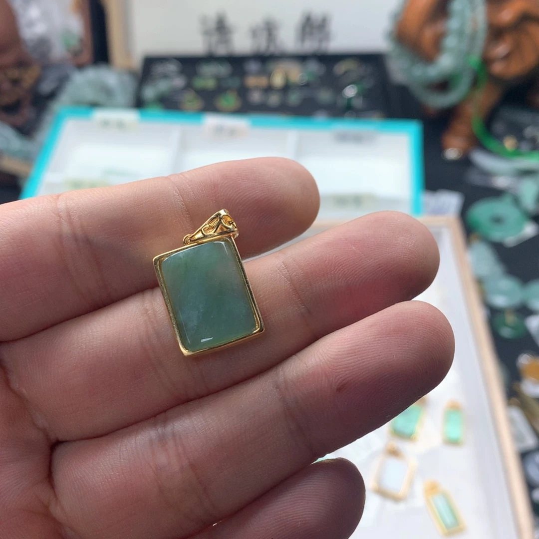 颈饰银S925镶嵌翡翠