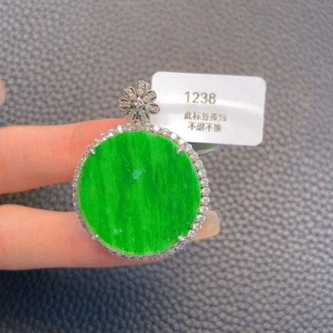 【闪购商品】颈饰银S925镶嵌翡翠