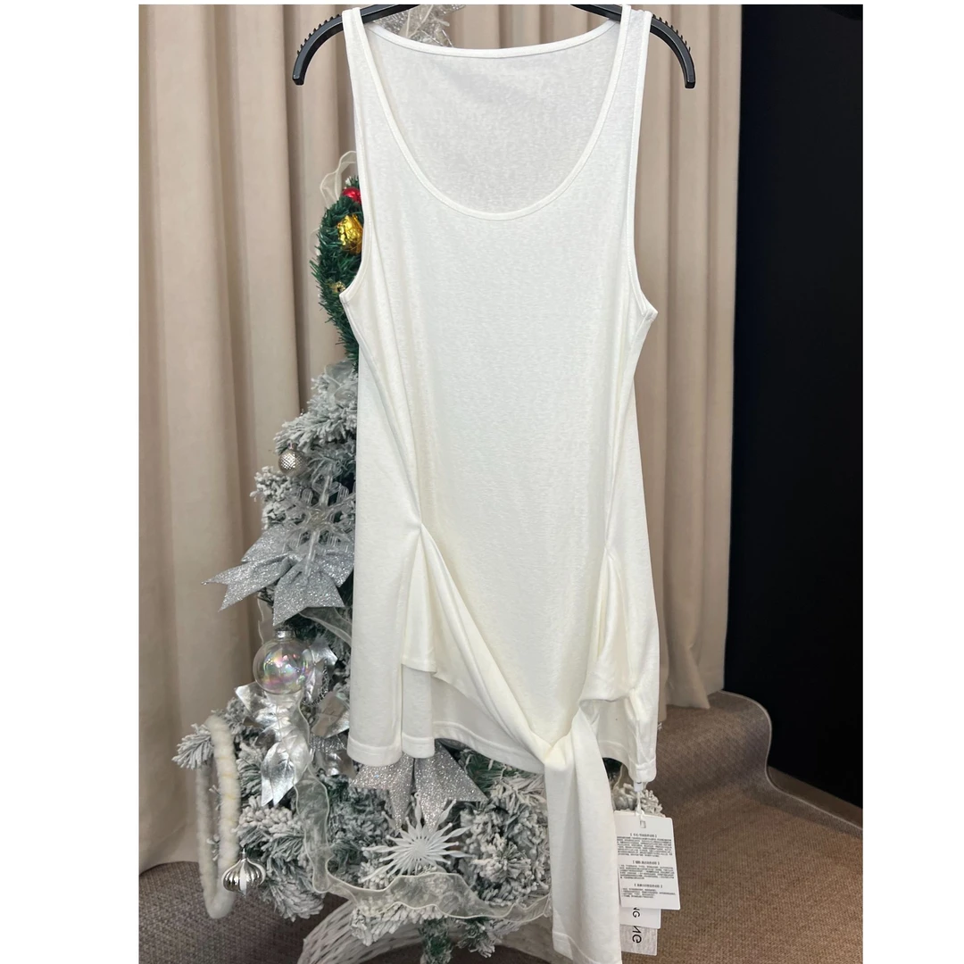 王暖阳|24N80136背心24.8