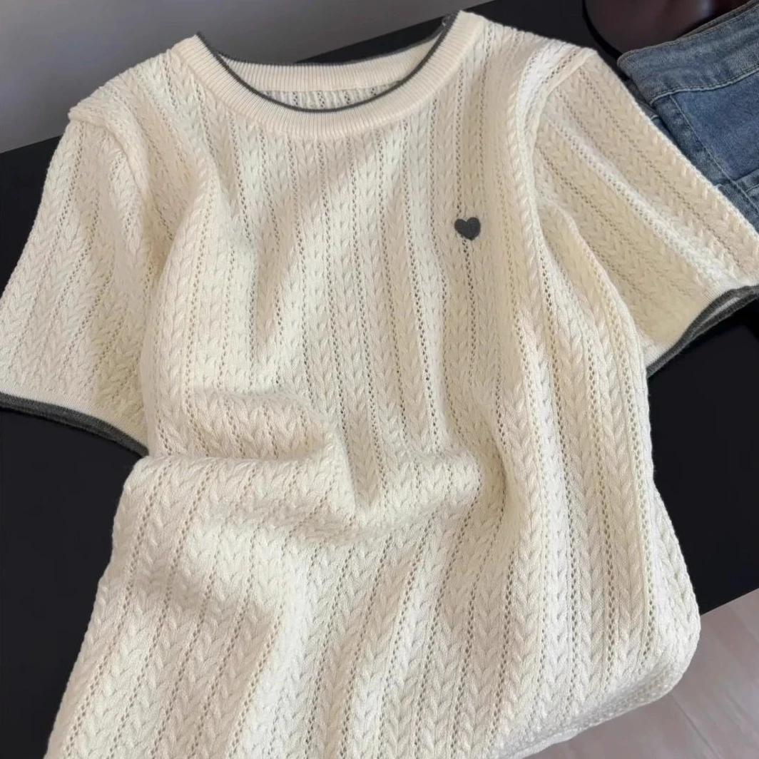 撞色圆领T恤爱心刺绣针织短袖女2025夏季设计感镂空花纹打底上衣