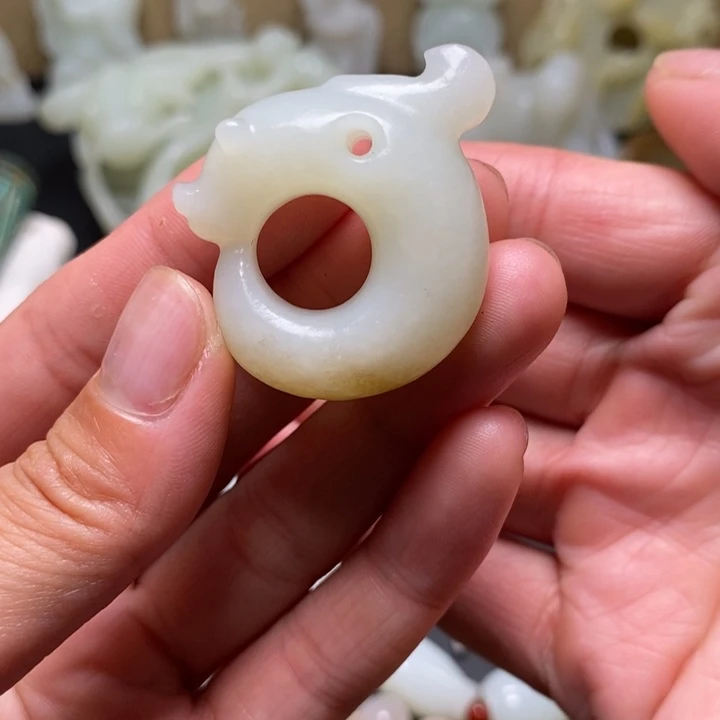 和田玉未镶嵌挂件