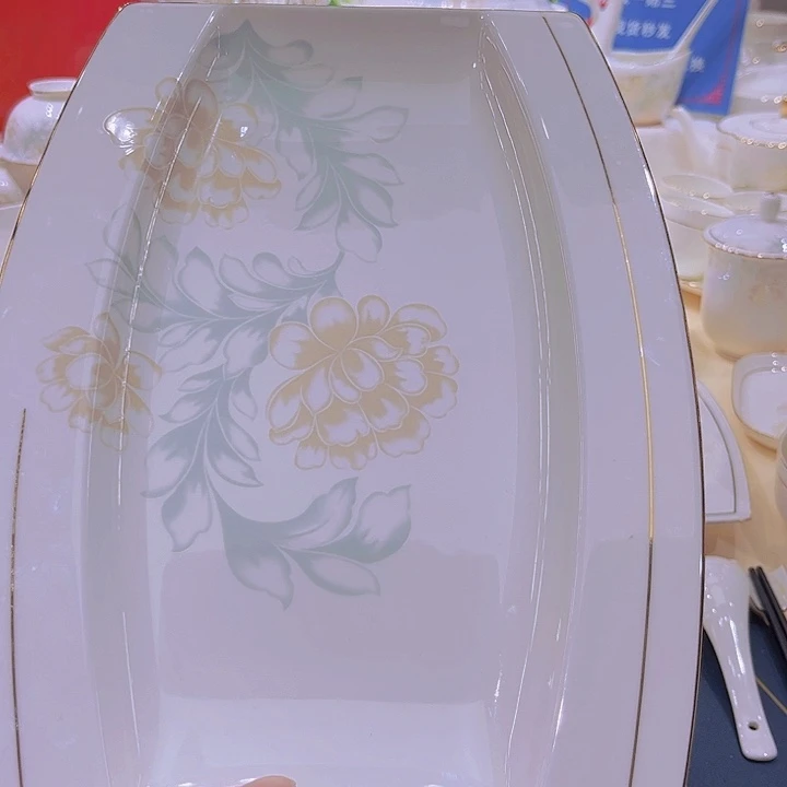 骨瓷描金清雅碗碟单拍