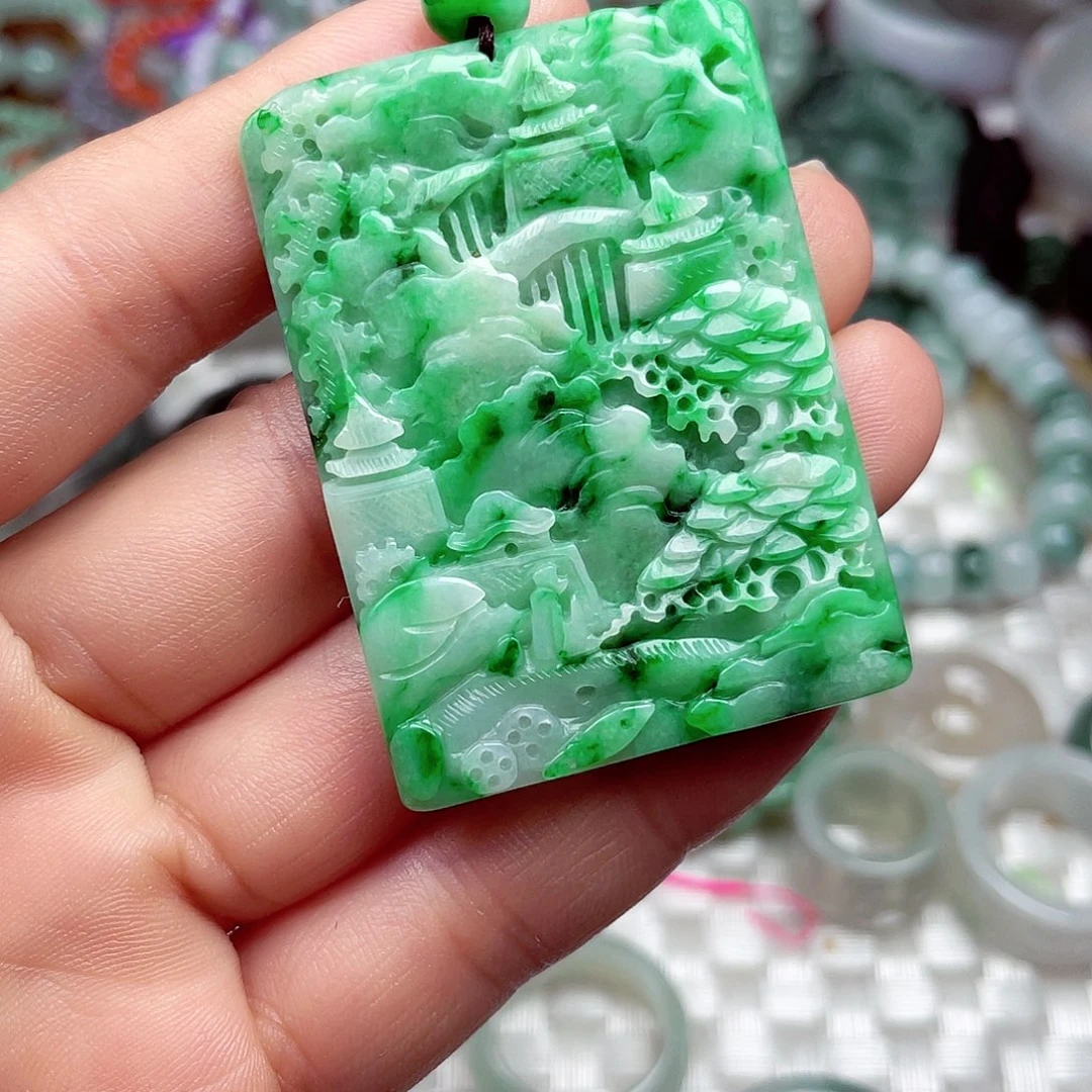 翡翠未镶嵌颈饰翡翠