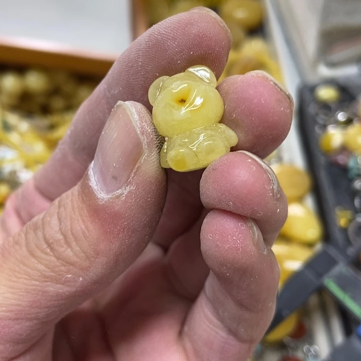 未镶嵌蜜蜡裸石吊坠