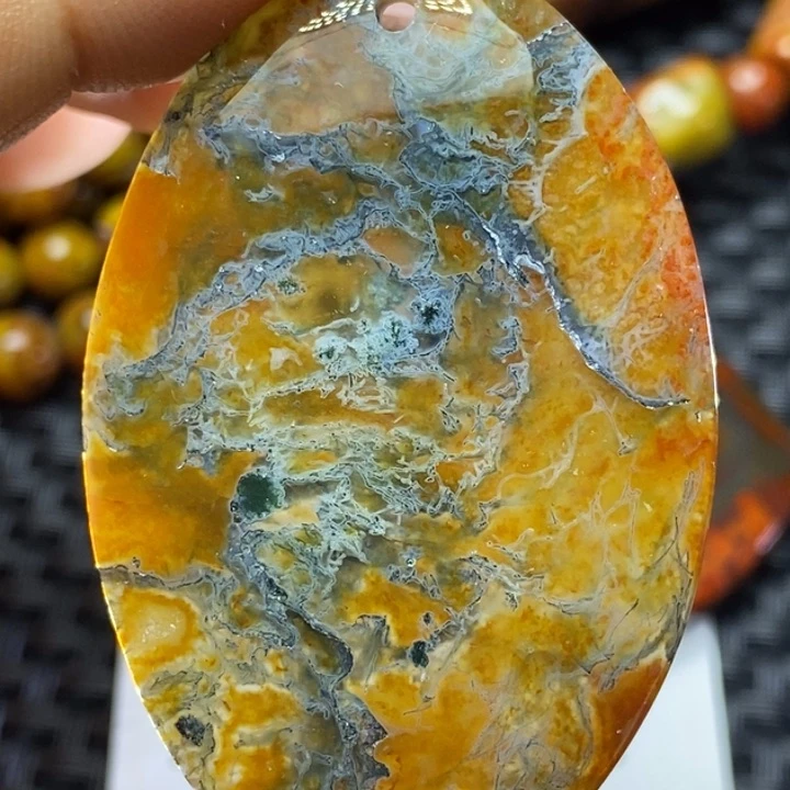 玛瑙/玉髓颈饰未镶嵌