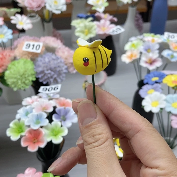 摆件手工制作陶瓷花小蜜蜂