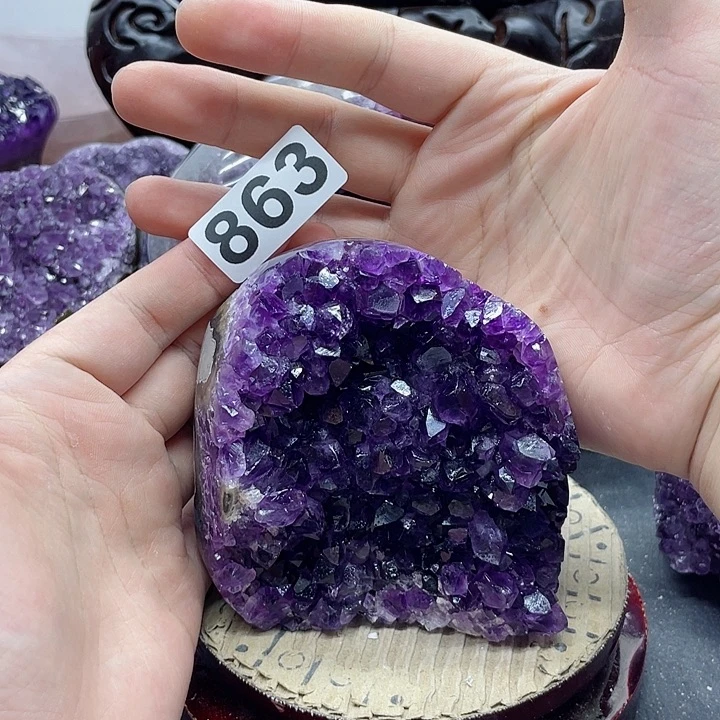 未镶嵌水晶大型摆件（非配饰）