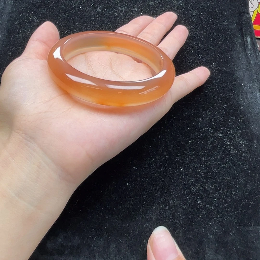 哒***哒玛瑙/玉髓手镯未镶嵌
