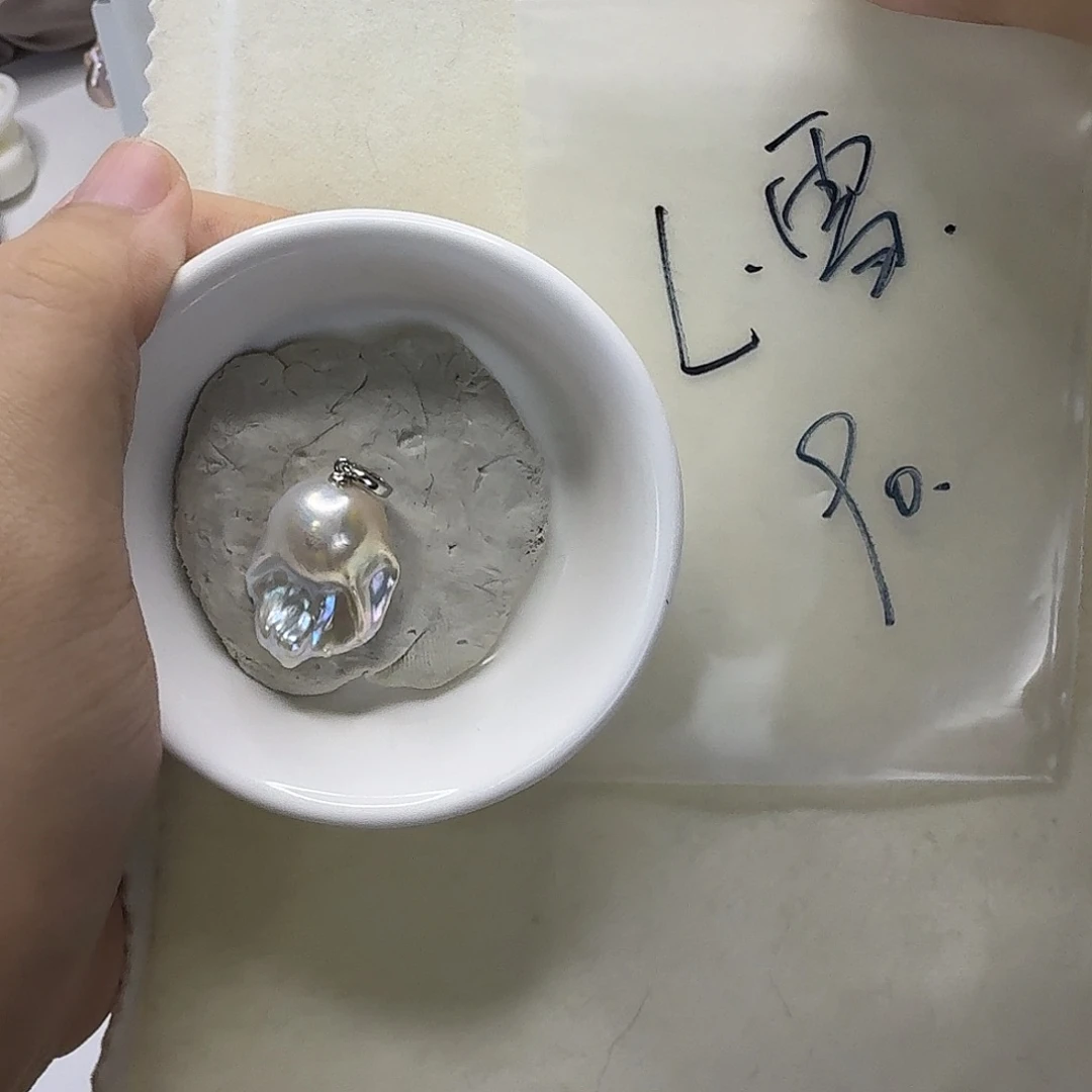 L***雪银S925镶嵌淡水珍珠吊坠(不含链)
