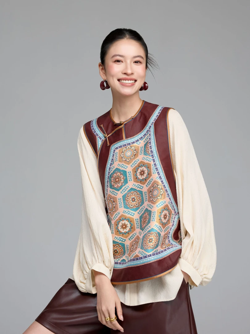 初见十三娘『锁高台』高定纳纱锦斜开马甲秋冬减龄日常百搭中式国风